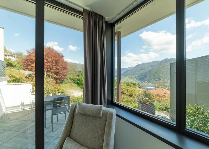 Oda ve Kahvaltı Vista Como