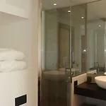 بي آند بي فيستا لاغو