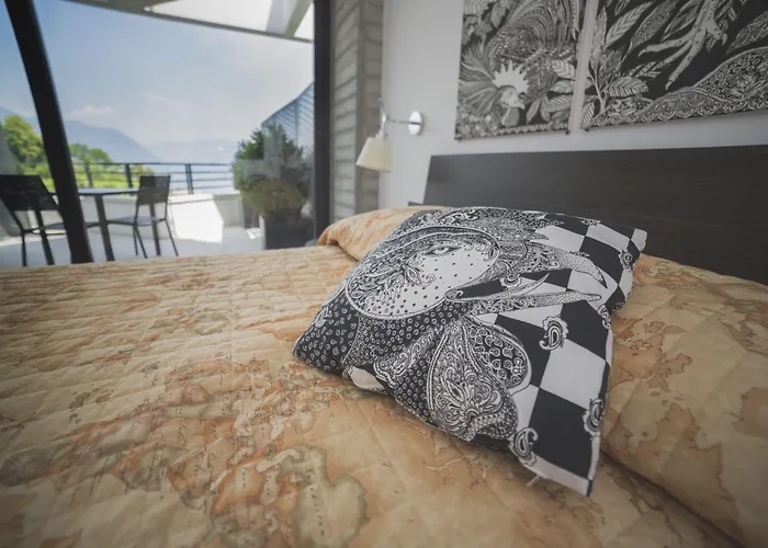 לינה וארוחת בוקר Vista קומו